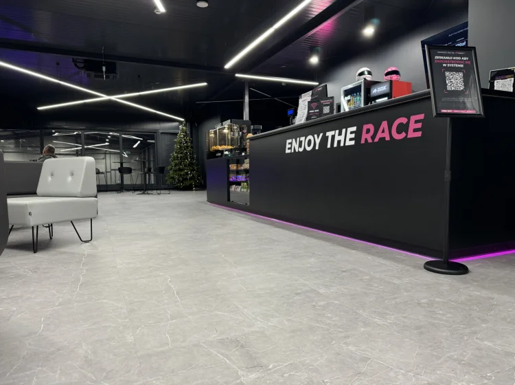 S8 Race